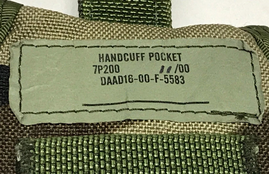 USGI MOLLE II Handcuff Pocket (M81 Woodland)