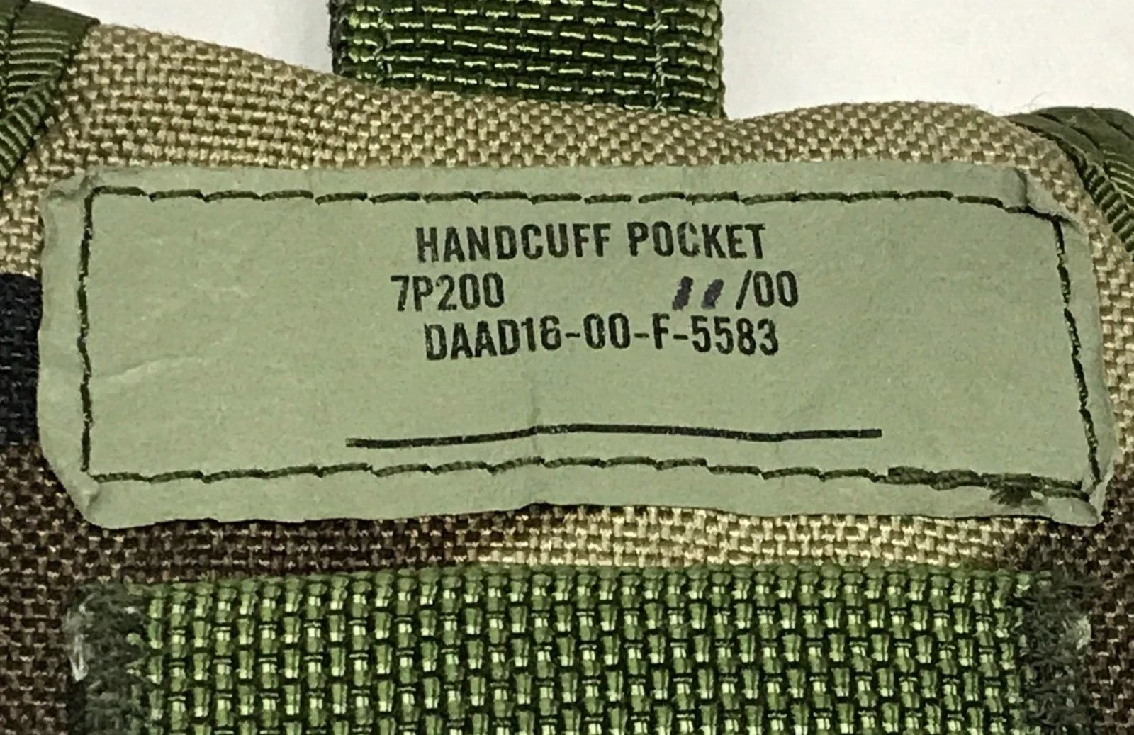 USGI MOLLE II Handcuff Pocket (M81 Woodland)