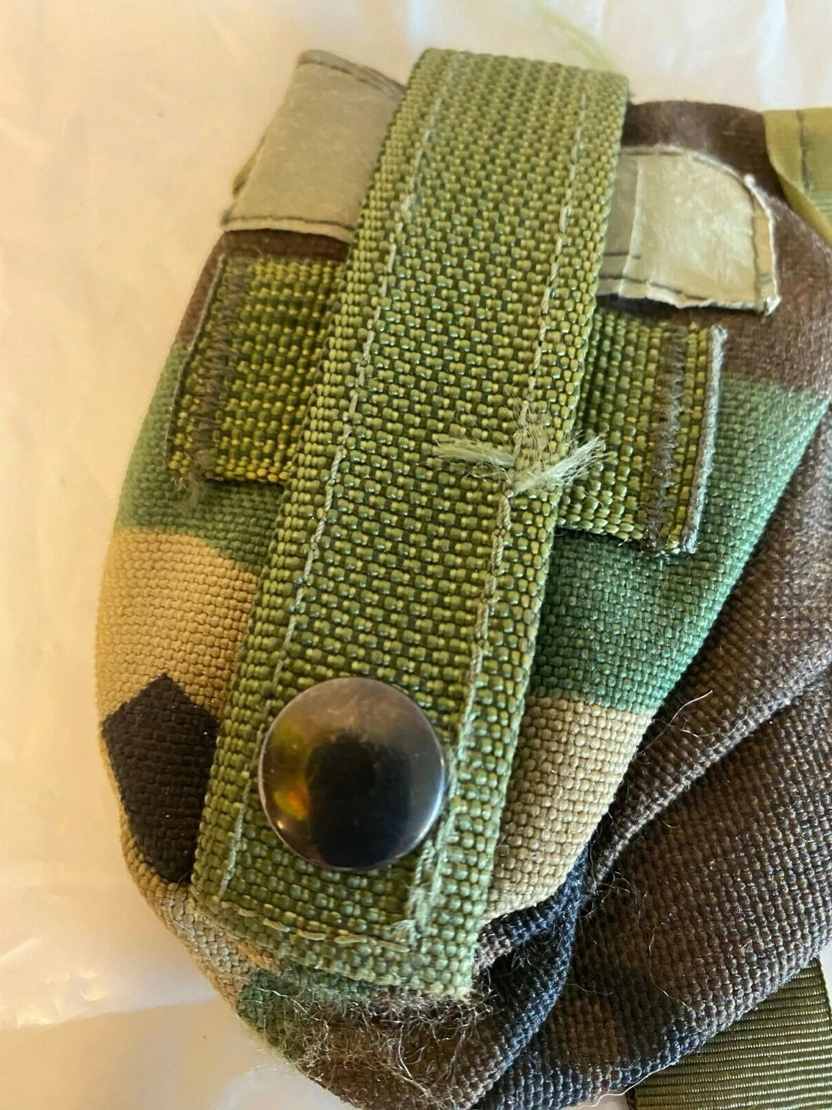 USGI MOLLE II Handcuff Pocket (M81 Woodland)