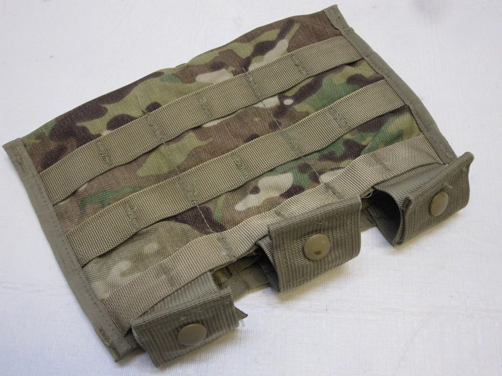 USGI MOLLE II M16A2/M4 Three Magazine Pouch (M4, M16, AR15)