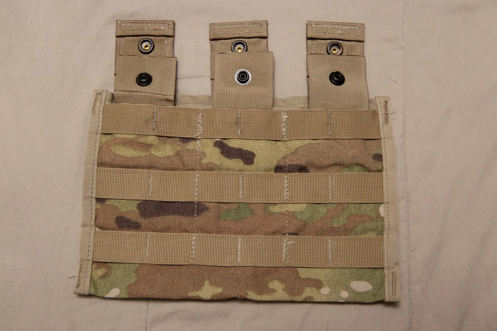 USGI MOLLE II M16A2/M4 Three Magazine Pouch (M4, M16, AR15)